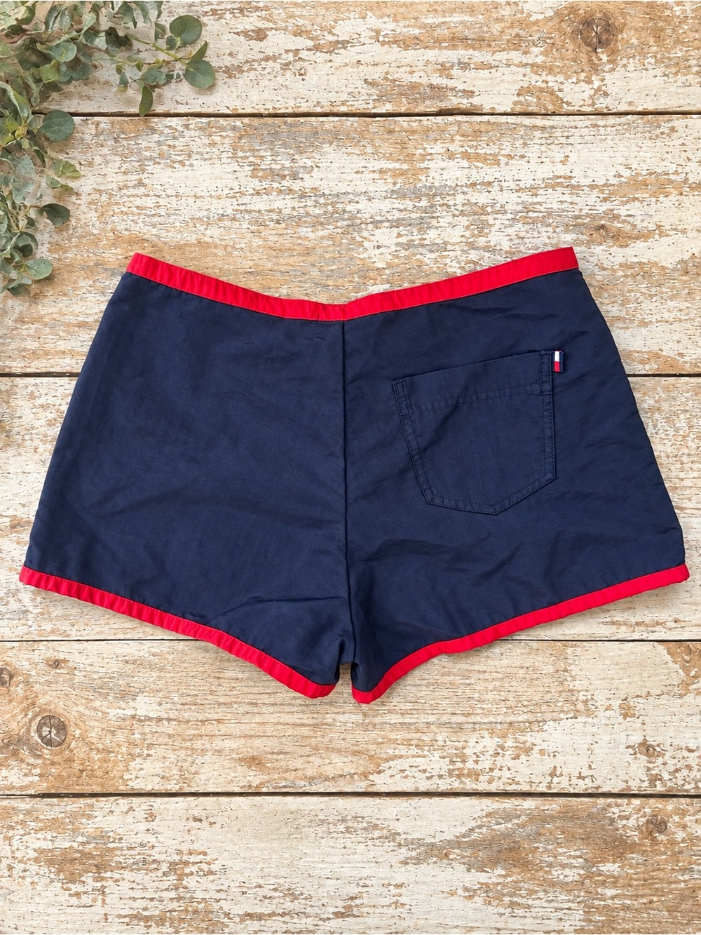 Vintage Tommy Hilfiger Shorts Women’s Medium Navy Blue Red Trim Velcro Front